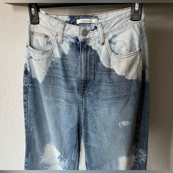 PacSun Acid Wash Tie Dye 90’s Boyfriend Jeans| Straight Fit, High Rise••• - Picture 7 of 16